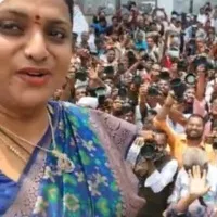 Hundreds of photographers clicked minister Roja in Photography Carnival