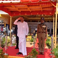 Vice President presents 'President's Colours' to TN Police