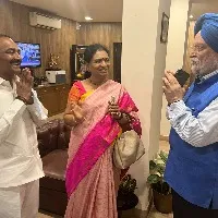 bjp telangana leaders etela rejender and dk aruna will meet amit shah and jp nadda tomorrow in delhi