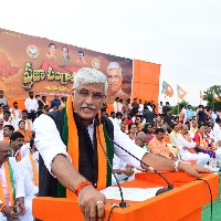 KCR constructed Kaleshwaram project with wrong design: Shekhawat