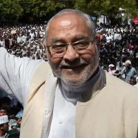 PM Modi brother stages protest in Delhi