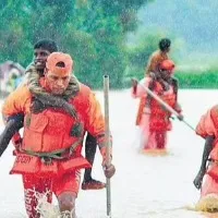 12 deaths in kerala due to rains red alert in 10 districts