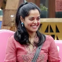 Bindhu Madhavi strong reply to netizen