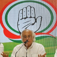 Congress calls meeting of party MPs as ED seizes Herald House