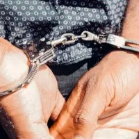 Brave Woman caught thief in Hayathnagar