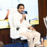 ys jagan meets rajam asembly ysrcp local leaders