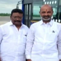 Dasoju Sravan ready to join BJP, leaves Delhi with Bandi Sanjay