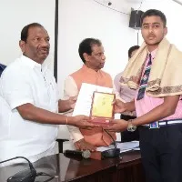 పేదరికం కారణంగా ఎవరూ కూడా చదువుకు దూరం కావొద్దనేది కేసీఆర్ ఉద్దేశం: మంత్రి కొప్పుల ఈశ్వర్
