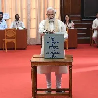 polling for Election of Vice President of India starts and pm modi cast his vote in first hour