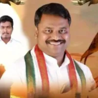addanki dayakar say sorry to mp komatireddy venkatreddy