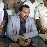 Jai Bhim Bharath Party President Advocate Sravan Kumar says ap minister done like mp gorantla madhav