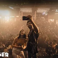liger craze continues as vijay deverakonda ananya panday visit ahmedabad
