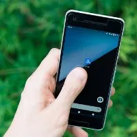 Center mulls ban on cheaper China smart phones