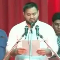 nitish kumar takes oath as bihar cm and tejashwi yadav as deputy cm