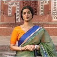 Senior actress Tabu injured in shooting