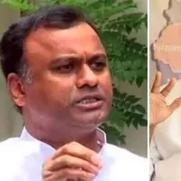 Komatireddy Raj Gopal Reddy Fires on Gutha Sukender Reddy