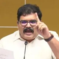 Pattabhi fires on Jagan