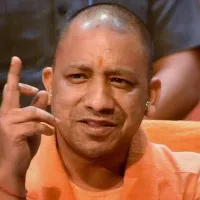 Yogi Adityanath spoke to Actor Raju Srivastava wife