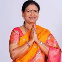 dk aruna demands to suspend minister srinivas goud from cabinet