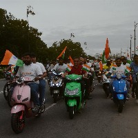 ఎల‌క్ట్రిక‌ల్ వెహికిల్స్‌పై అవగాహనకు హైదరాబాద్ లో ఈవీ రైడ్ ర్యాలీని నిర్వ‌హించిన ట్రైడ్ మొబిలిటీ 