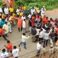 Fight between BJP and TRS workers in Bandi Sanjay Padayatra