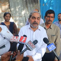 నిర్మాణంలో ఉన్న మీడియా అకాడమీ భవనాన్ని త్వరగా పూర్తిచేయాలి: అల్లం నారాయణ