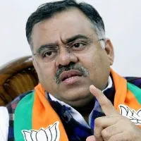 Tarun Chugh fires on KCR