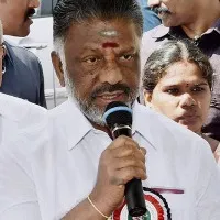 Madras HC rules in Panneer selvams favour orders fresh AIADMK general council meeting