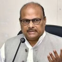 Yanamala fires on Jagan