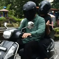 virat and his wife anushka spotted on scooty in delhi