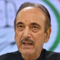 Gulam Nabi Azad resigns to Congress Party