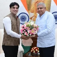ysrcp mp Niranjan Reddy called on the Vice President Jagdeep Dhankhar
