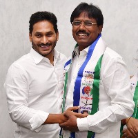 Mangalagiri: TDP leader Ganji Chiranjeevi joins YSRCP