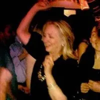 Hillary Clintosh share her dance photo