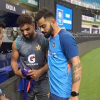 Kohli presents his jersey to Pakistan speedster Haris Rauf