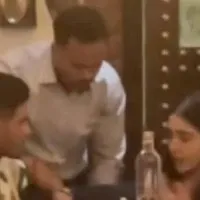 Sara Ali Khan spotted with Shubman Gill cricket and Bollywood fans react