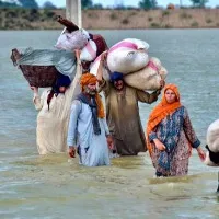 India reportedly discusses toextend food assistance to flood hit Pakistan