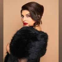 delhi high court summons actress Jacqueline Fernandez
