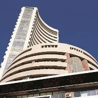 Markets trading in losses