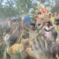 SP Fakkirappa dances in Ganesh immersion rally