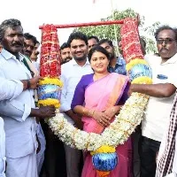 singanamala police files a case on tdp leader undavalli anusha overs social media posts on ysrcp mla jonnalagadda padmavathi