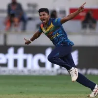 team india loses 2 wickets in early