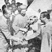 NTR rare photo with Queen Elizabeth 2