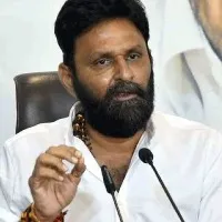 tdp leaders complaont to tadcepalli police over kodali nani