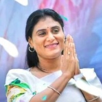 ys sharmila completes 2 thousend kilometers in her pada yatra