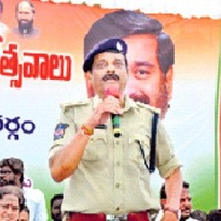 Suryapet SP was criticized for raising slogan for Minister Jagadish