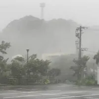 Super Typhoon Nanmadol hits Japan land