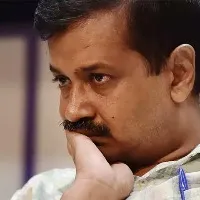 Kejriwal got anger Modi chants at Vadodara airport
