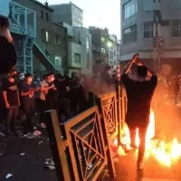 woman detained by the morality police fuelled protests in Iran died 31