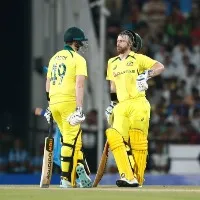 Aussies put 91 runs target to Team India